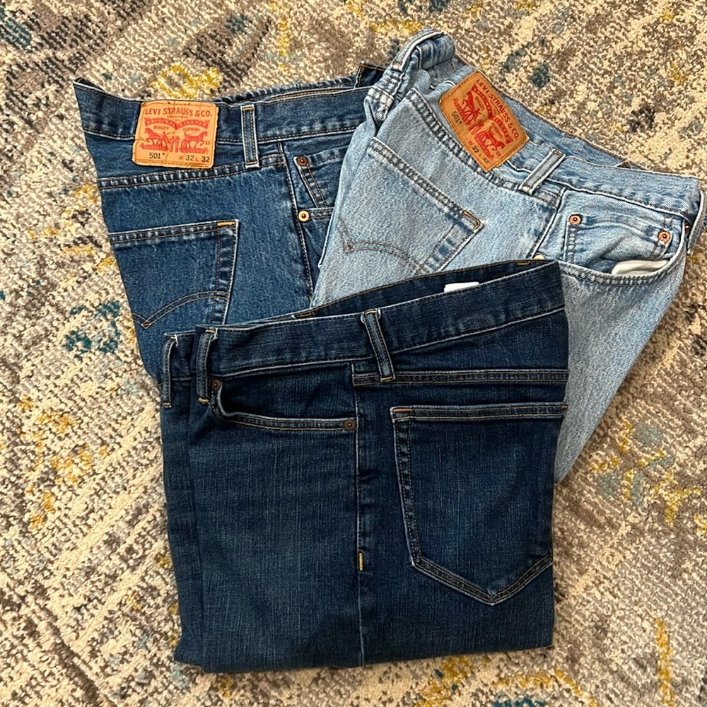 SOLD!!! three pairs men’s jeans size 32,32 Levi’s Banana Republic
